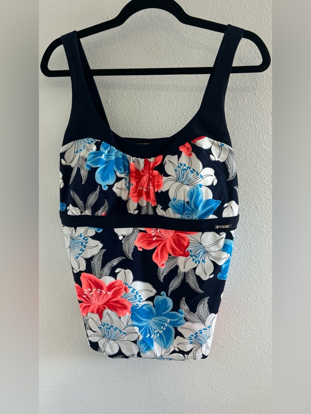 ZeroXposur Navy Floral Swim Tank Top
